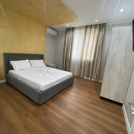 Sunflower Apartmán Sarandë
