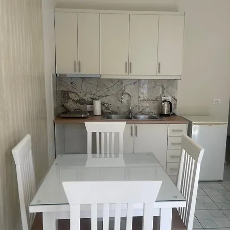 Apartment Sunflower Sarande